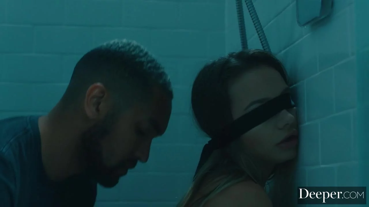 Porn Pics Of Handcuffs And Blindfolds - BoundHub - Blindfolded Handcuffed in Shower