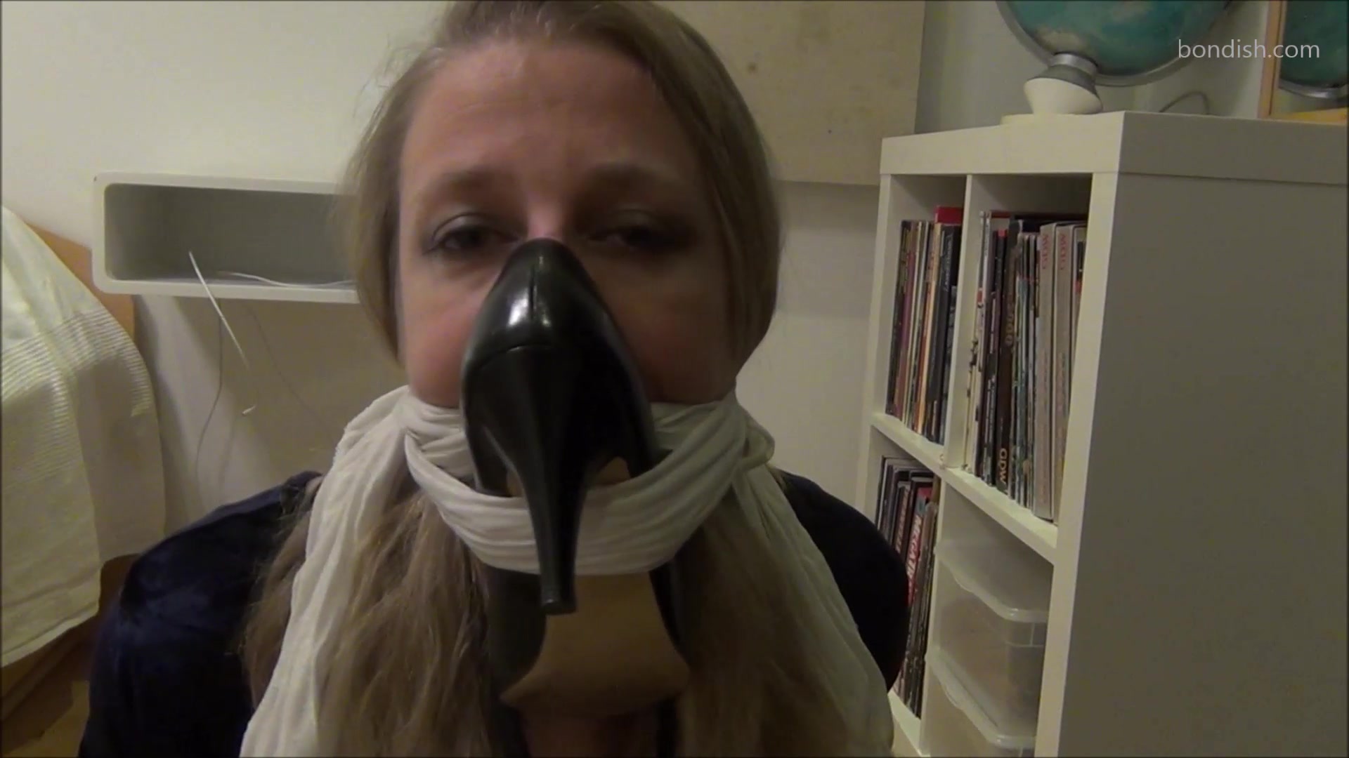 BoundHub - Shoe Gagged