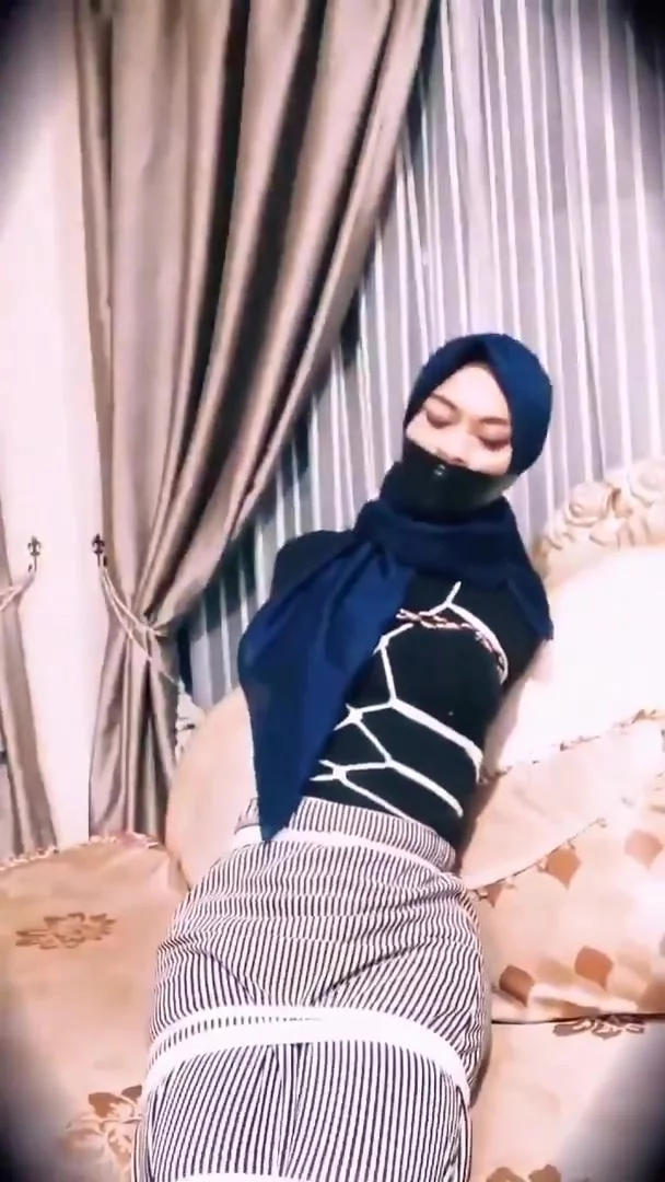 608px x 1080px - BoundHub - Hijab Bondage