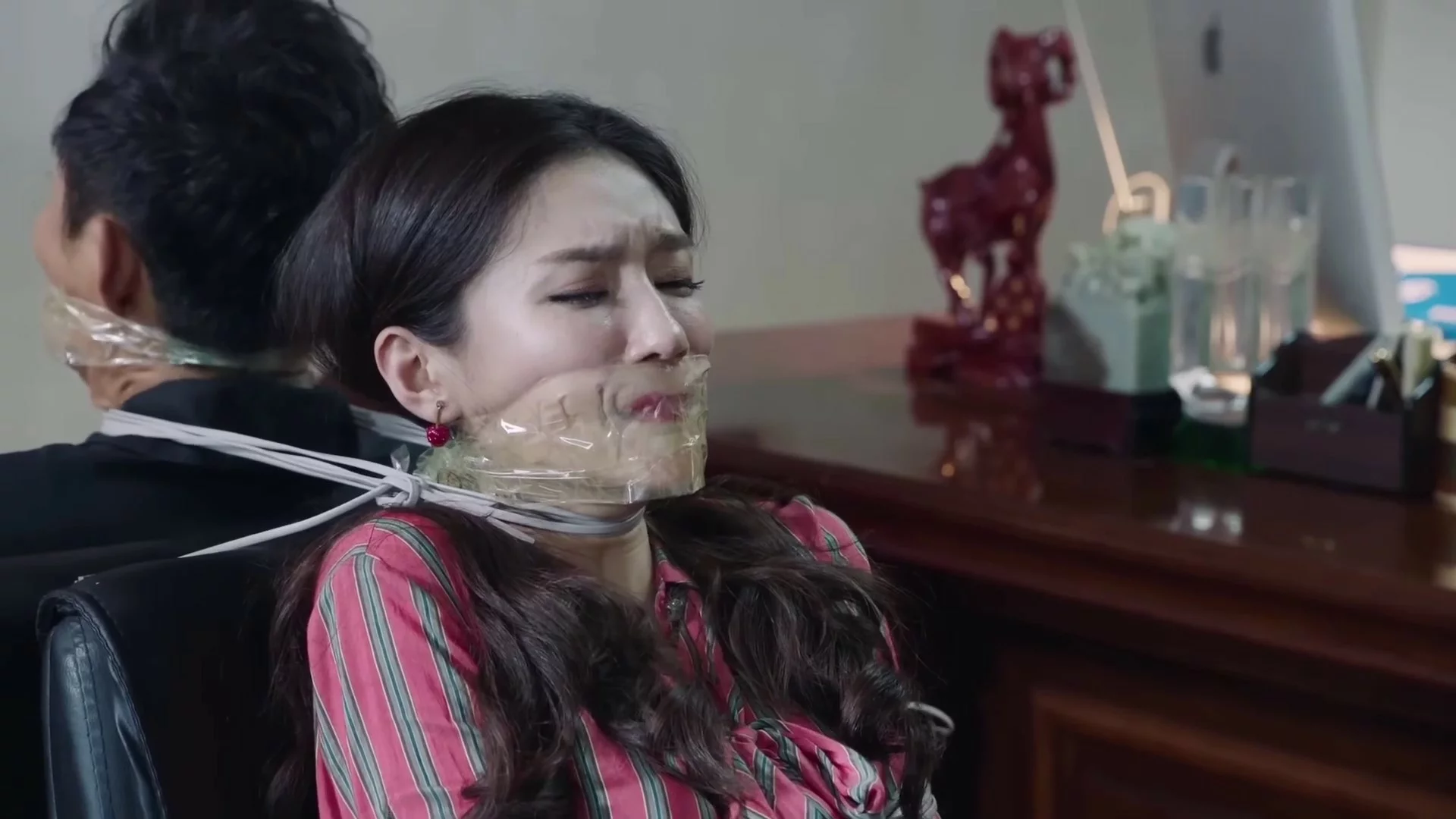 BoundHub - Chinese Woman and Man Tied Back to Back