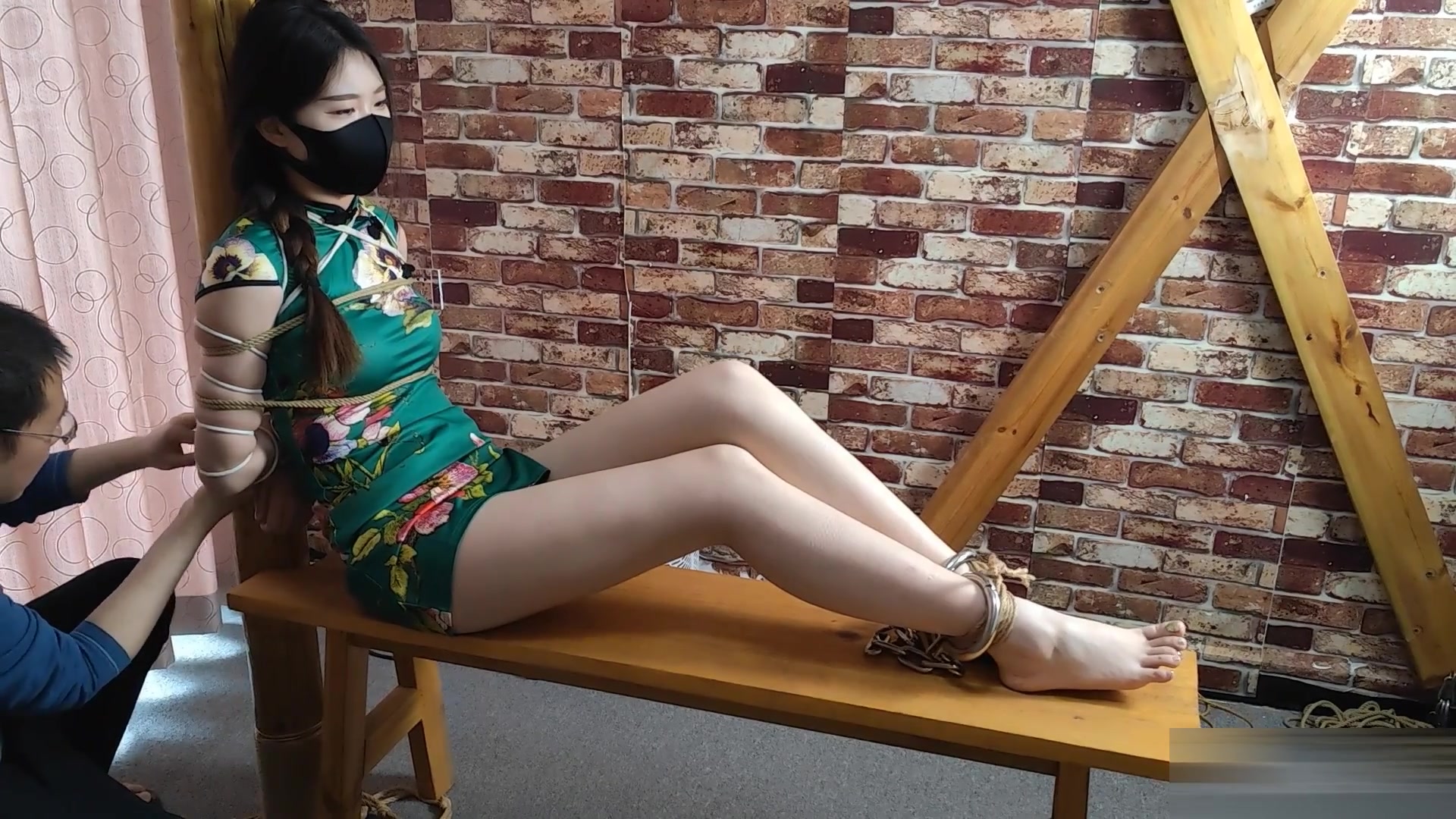 Cheongsam bondage