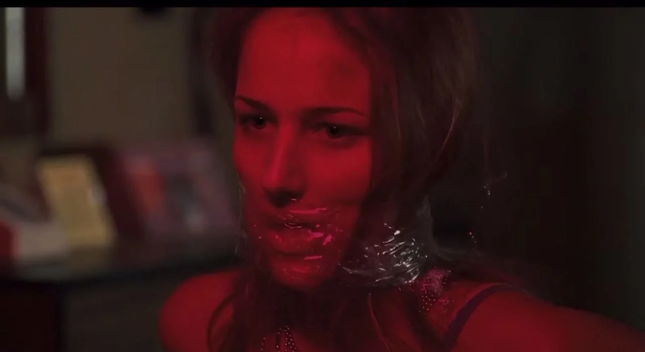 BoundHub - Leelee Sobieski gagged with cling wrap