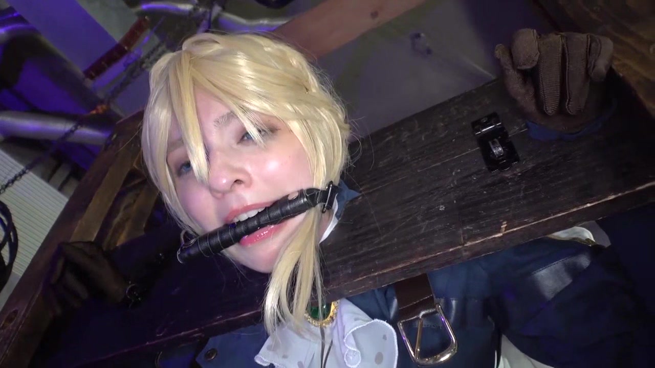 BoundHub - Violet Evergarden cosplay bondage